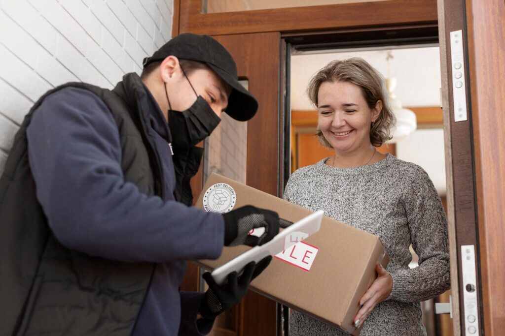 Emergecy Courier Service in UK
